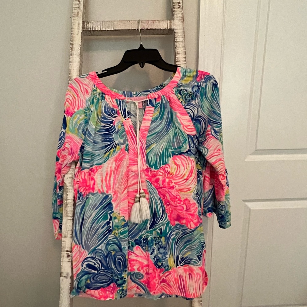 Lilly Pulitzer bell sleeve tassel top